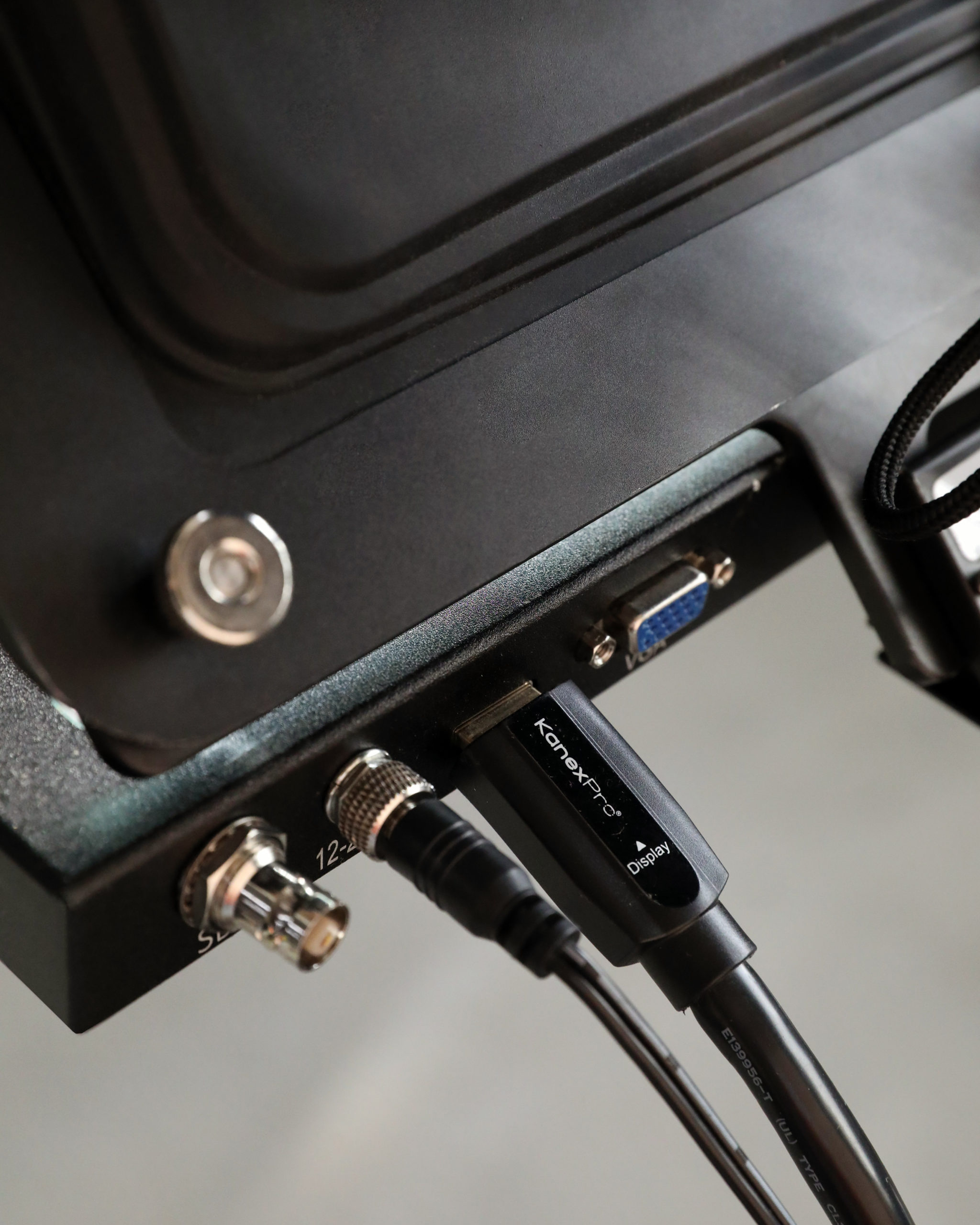 Teleprompters 101 How to Set Up & Use a Teleprompter